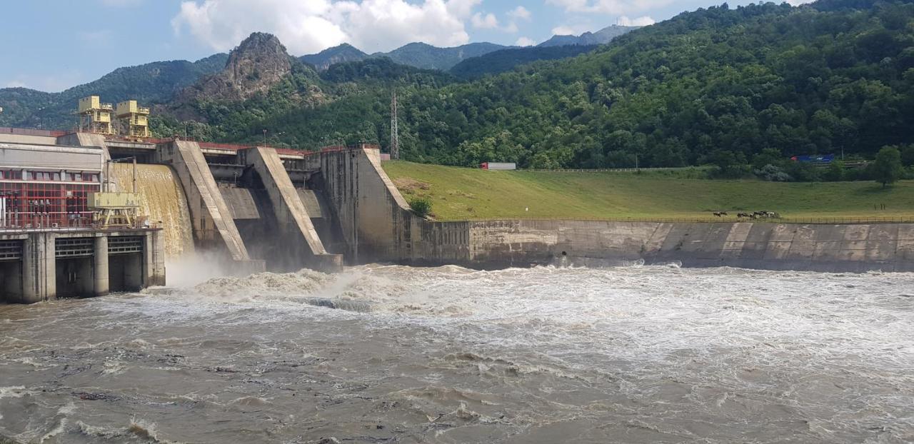 Havva Hotel Călimăneşti Esterno foto